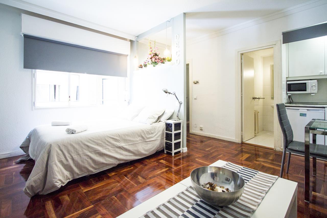 Apartamentos Rialto Madrid Exteriér fotografie